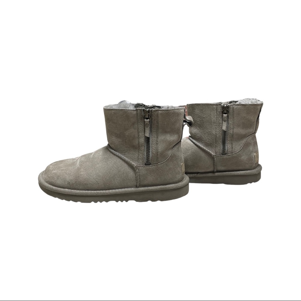 GRAY Kids UGGS